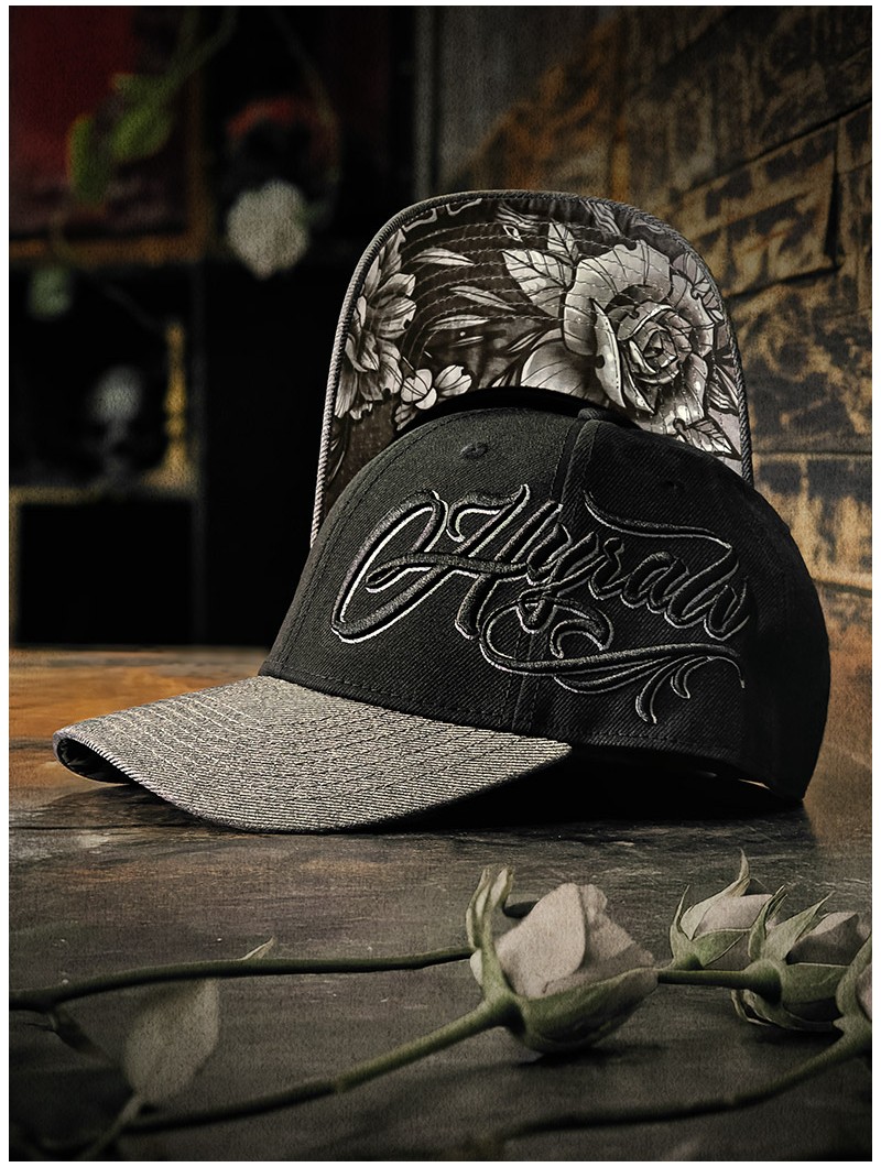 Curved visor cap in metal tattoo style | Hyraw Shop