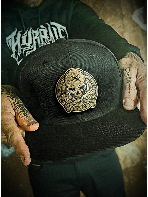 Casquette blason métal visière plate | Boutique Hyraw