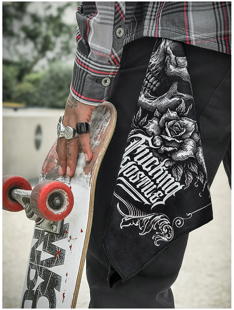 Rock/Metal Style Carabiner Towel | Hyraw Shop
