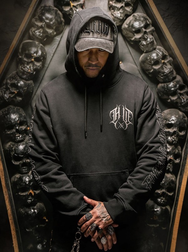 Embroidered metal hoodie | Hyraw Shop
