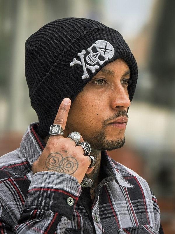 Bonnet épais à revers patch brodé | Boutique Hyraw